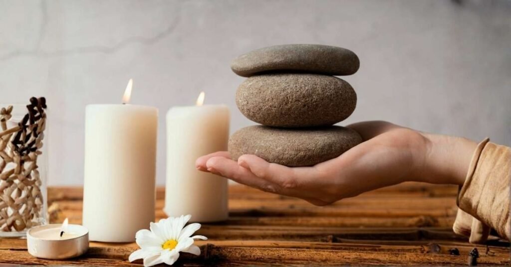 hand and stone plano